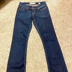 Buckle BKE payton jean, low rise, boot cut, sz 27L, excellent condition